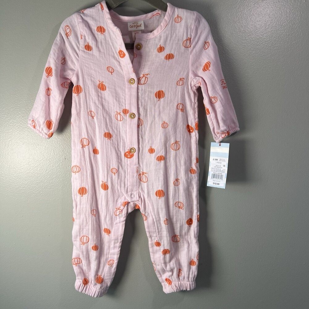 Cat And Jack Light Pink One‎ Piece w pumpkin pattern, size 6-9M NWT